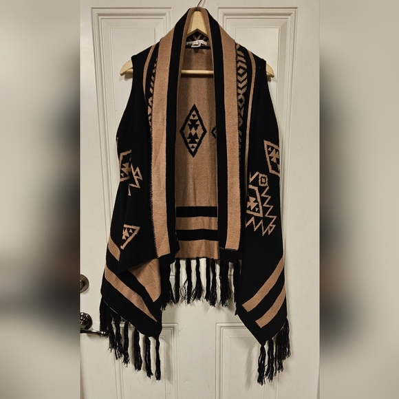 Southwestern Aztec Boho Tassel Reversible sweater vest black tan cream size M - Picture 2 of 11